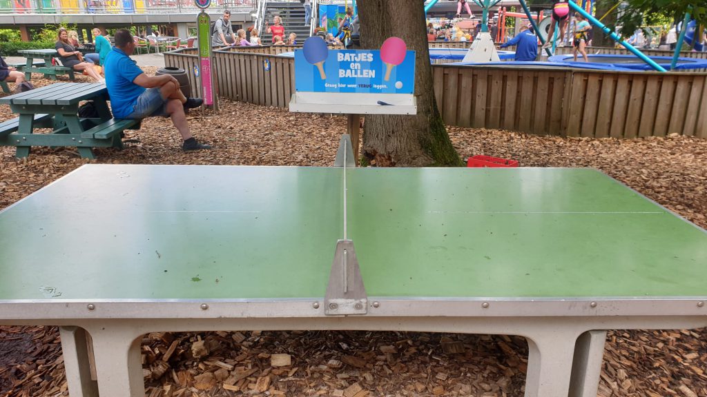 pingpongtafel tafeltennis rustig spelen julianatoren