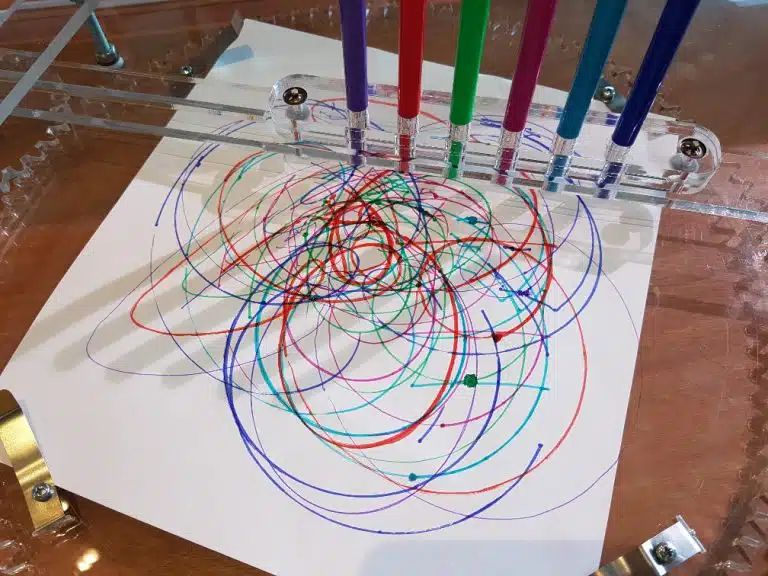 stiften die rondjes tekenen op papier robot
