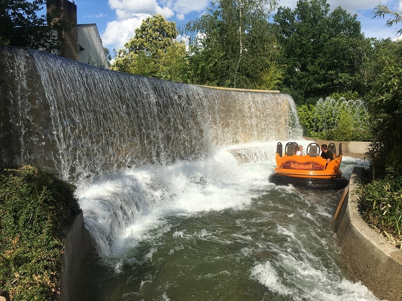 avonturenpark Hellendoorn wildwaterbaan rivier bootje