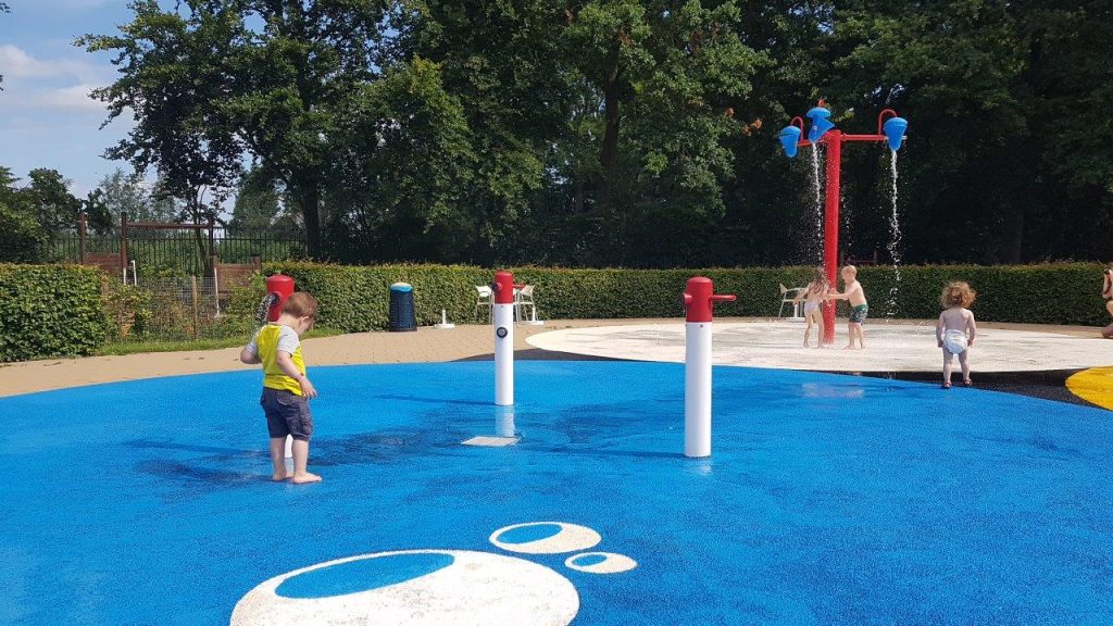 BatensteinBuiten waterspeeltuin spraypark woerden